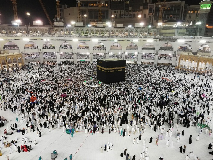 Potret umat muslim yang sedang melakukan ibadah haji di Mekah, Arab Saudi
