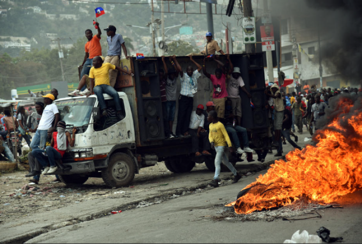 Kekacauan dan anarki di Haiti yang menghancurkan /Courrier international