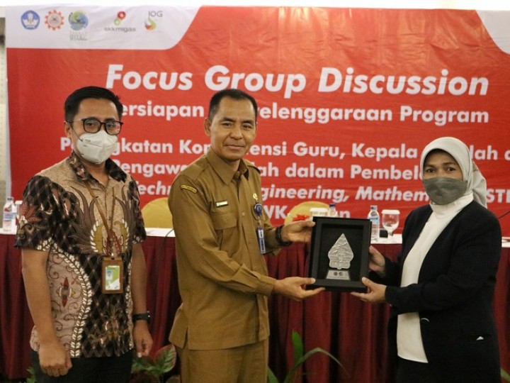 FGD Peningkatan Kompetensi Tenaga Pendidik di Riau ditaja PHR, Dinas Pendidikan Riau dan SEAQIS
