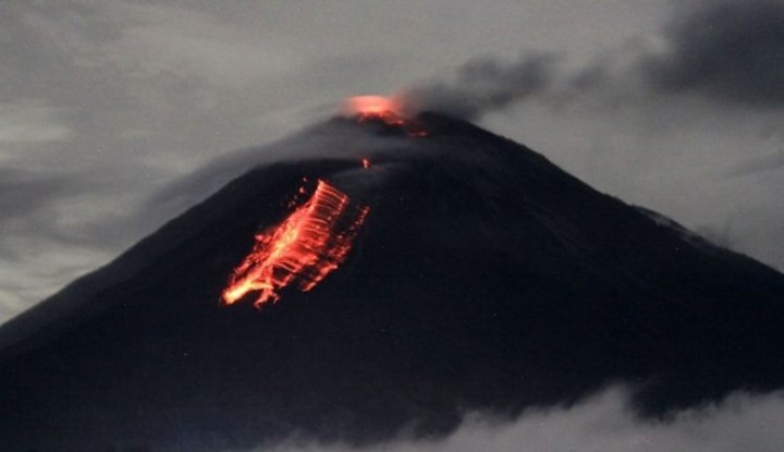 Foto: Gunung Berapi Paling Aktif di Indonesia