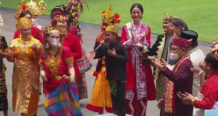 Farel Prayoga Berhasil Menggoyang Istana Negara Saat Menyanyikan Lagu Ojo Dibandingke