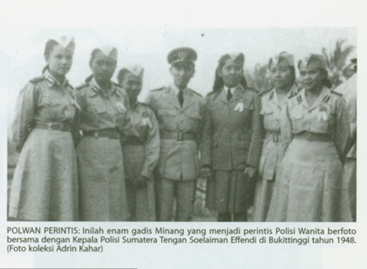 Potret 6 Wanita yang Menjadi Polisi Wanita Pertama Republik Indonesia, dimana foto ini diambil pada Tahun 1948 (Foto:museumpolri.org)