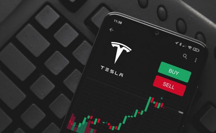 Tunjukkan Cinta Kepada Elon Musk, Warga Korea Selatan Timbun Saham Tesla Senilai USD 15 Miliar