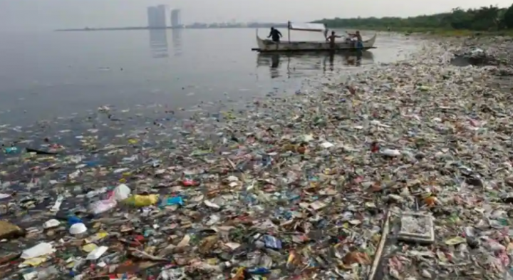Studi menyenbutkan 6 negara yang menyumbang sampah plastik terbesar di Samudra Pasifik /Reuters
