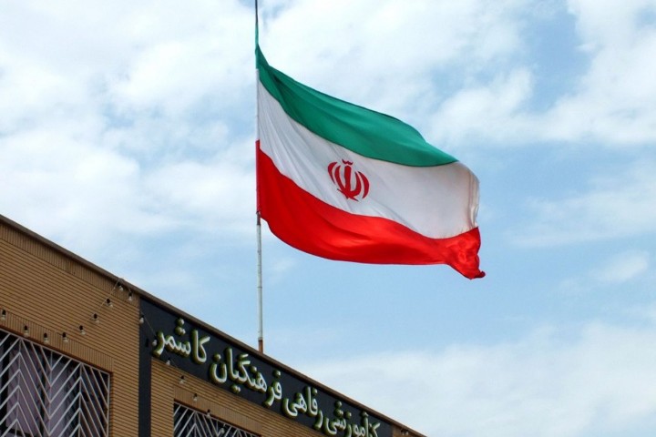 Bendera Iran (VOI.id)