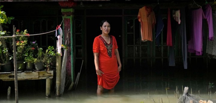 Miris, Kisah Para Warga yang Tinggal di Desa yang Terendam Banjir Ini Jadi Perhatian Warganet