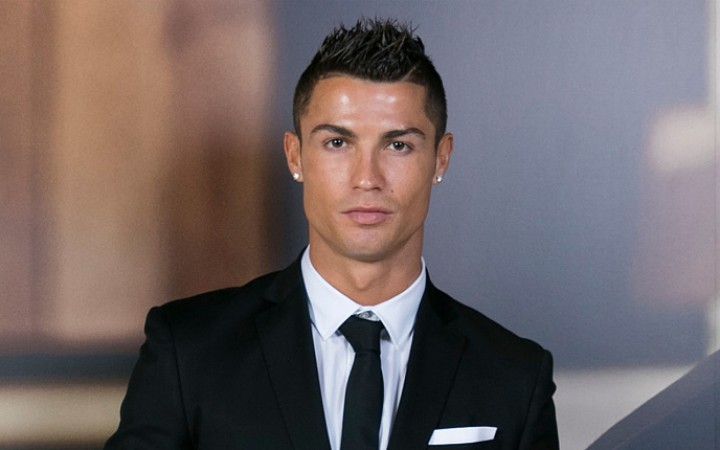  Cristiano Ronaldo Belasungkawa Serta Turut Merasakan Cinta Abadi Dari Ratu Elizabeth II