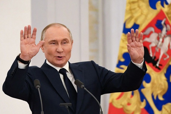 Vladimir Putin Memecat Jenderal Tertinggi Setelah Kekalahan Di Ukraina Timur