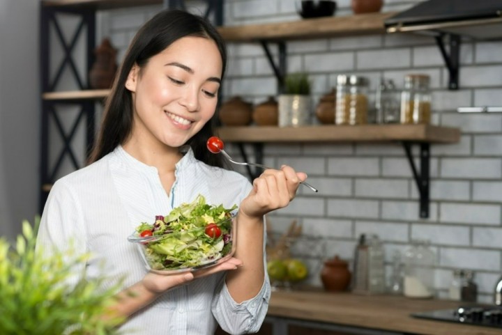 5 Makanan Peningkat Suasana Hati Dari Dapur Anda, Yang Dapat Membantu Anda Merasa Lebih Bahagia