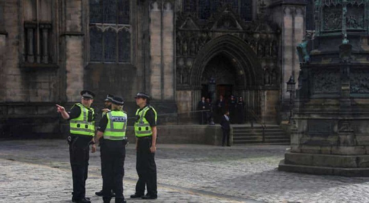 Polisi Skotlandia Menangkap Tiga Orang Terkait Aksi Protes Pasca Kematian Ratu Elizabeth II