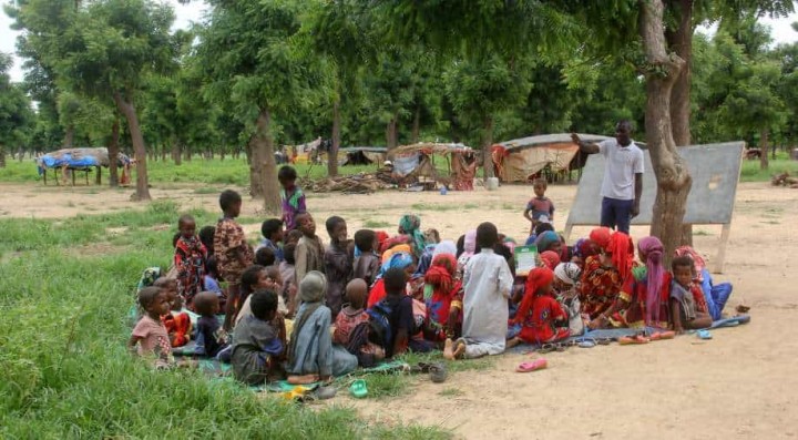 Sekolah Keliling Membawa Harapan Bagi Anak-anak Nomaden di Chad