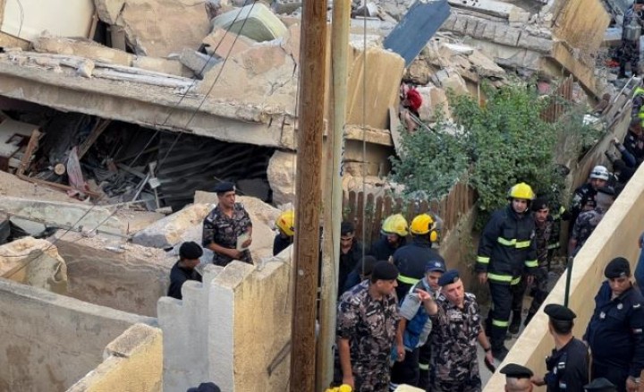 Gedung Amman runtuh, menewaskan lima orang dan melukai 14 lainnya