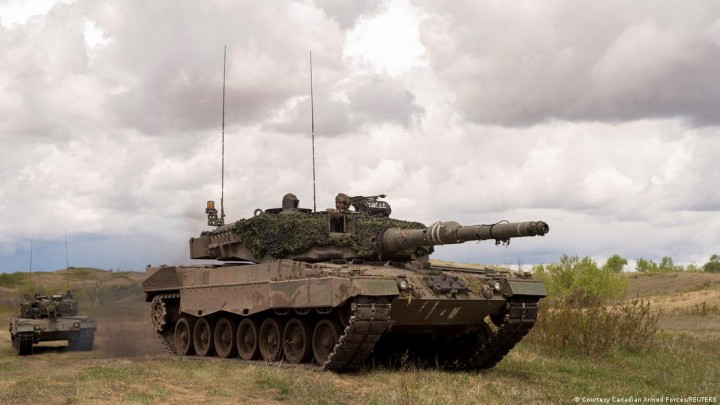 Penampakan Tank Panser tempur modern jenis Leopard 2 (photo: DW.com)