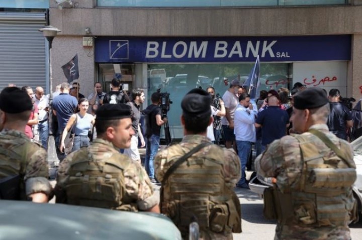 Bank Lebanon Akan Tutup Minggu Depan, Ini Alasannya...