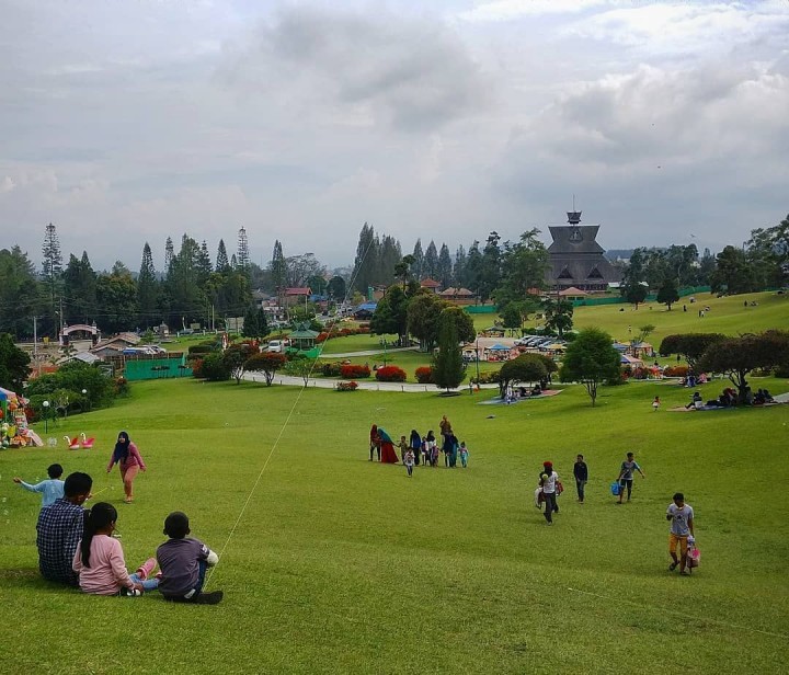  Intip Suasana di Bukit Kubu yang Menjadi Tempat Wisata di Berastagi