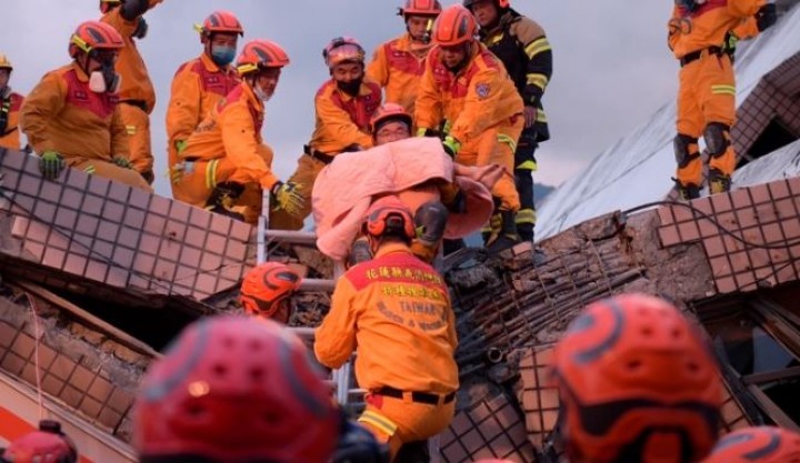 Gempa Hantam Taiwan, Sebabkan Bangunan Rubuh dan Kereta Api Tergelincir