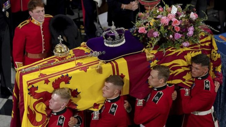 Prosesi Pemakaman Ratu Elizabeth II, Dimakamkan di Royal Vault (Dok. CNNIndonesia)