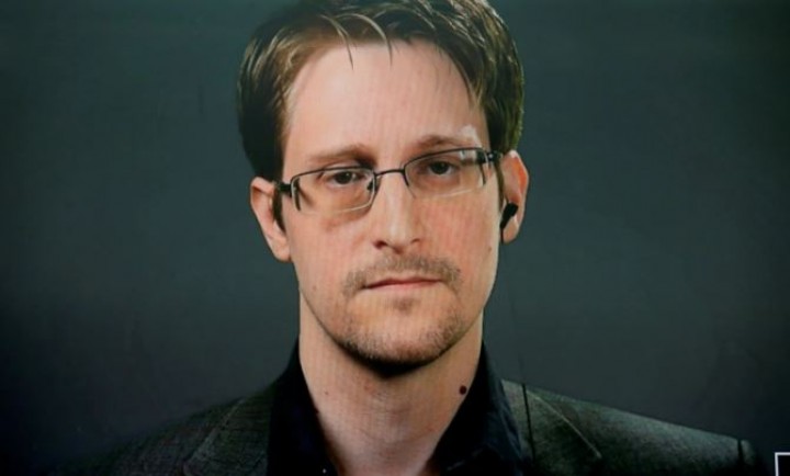 Snowden telah tinggal di Rusia sejak 2013 untuk menghindari penuntutan di AS setelah membocorkan dokumen rahasia yang merinci program pengawasan pemerintah [File: Brendan McDermid/Reuters]
