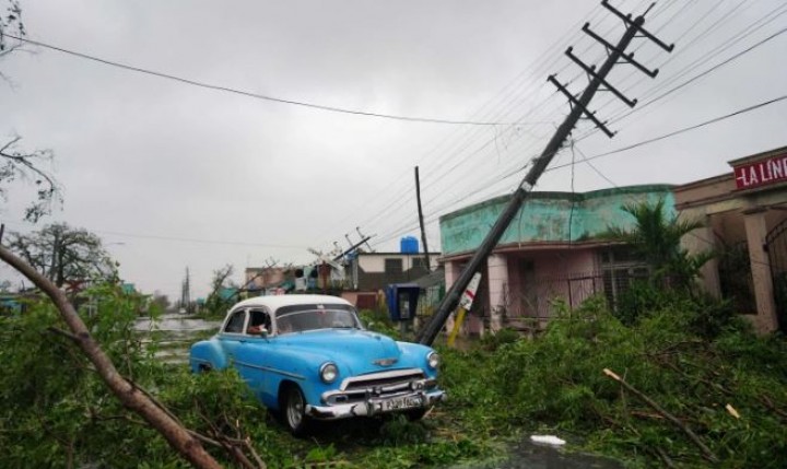 Hurricane Ian hits Cuba, prompting mass evacuations in Florida