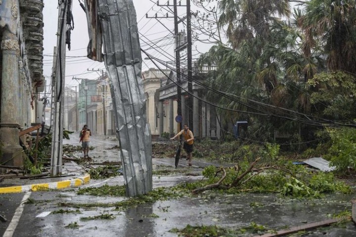 Penampakan Usai Diterjang Badai di Kuba (Foto: KompasTv)