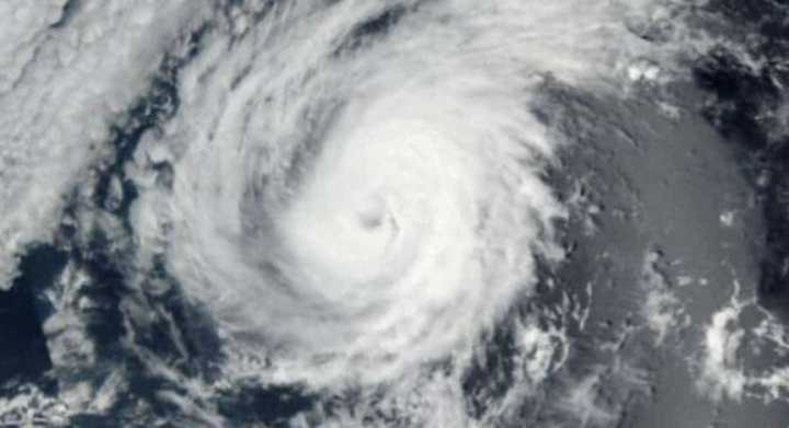 Badai Orlene menguat bergerak menuju pantai Pasifik Meksiko /AFP
