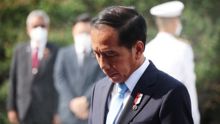 Jokowi digugat ke PN Jakarta Pusat terkait dugaan menggunakan ijazah palsu saat Pilpres 2019 /Reuters