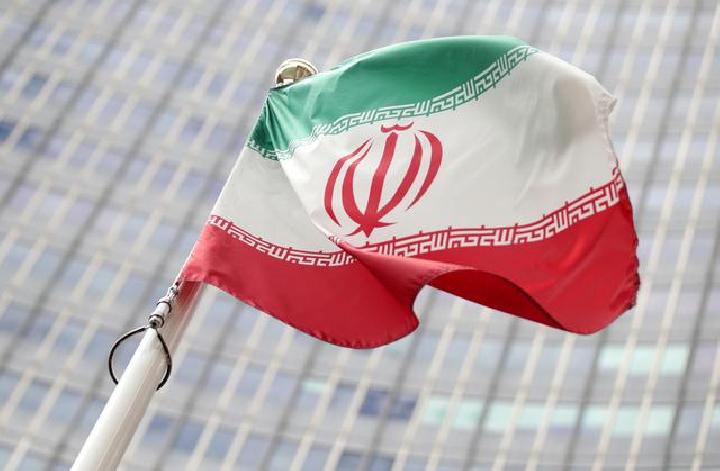 Potret Bendera Negara Iran (Dok. AFP)