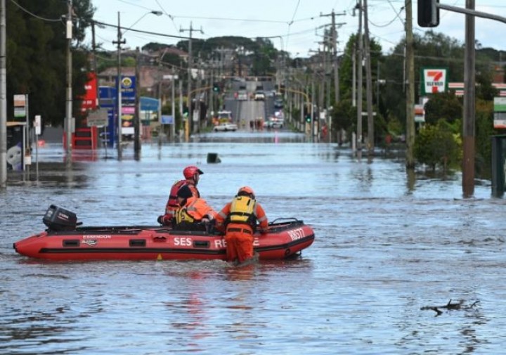 Banjir Memaksa Ribuan Orang Meninggalkan Rumah di Tenggara Australia
