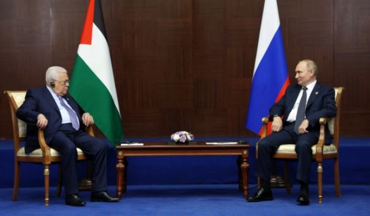Untuk Pertama Kalinya, Pemimpin Palestina Abbas Bertemu Putin 