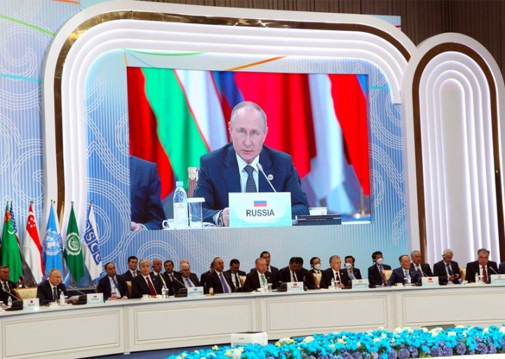 Putin Berusaha Menyalakan Sentimen Anti-Barat di Antara Para Pemimpin Asia