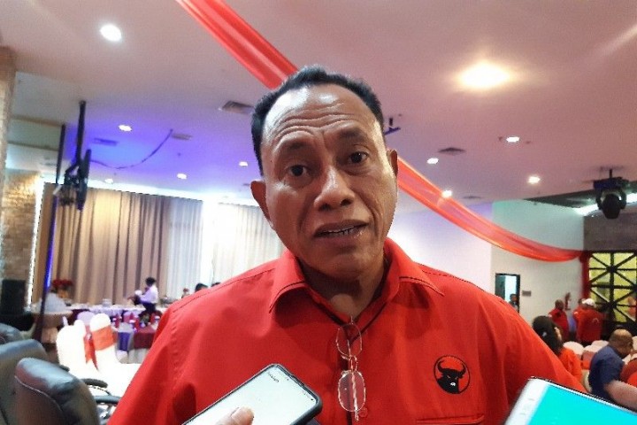 Ketua Bidang Kehormatan DPP PDI-P Komarudin Watubun. Sumber: Antara Papua