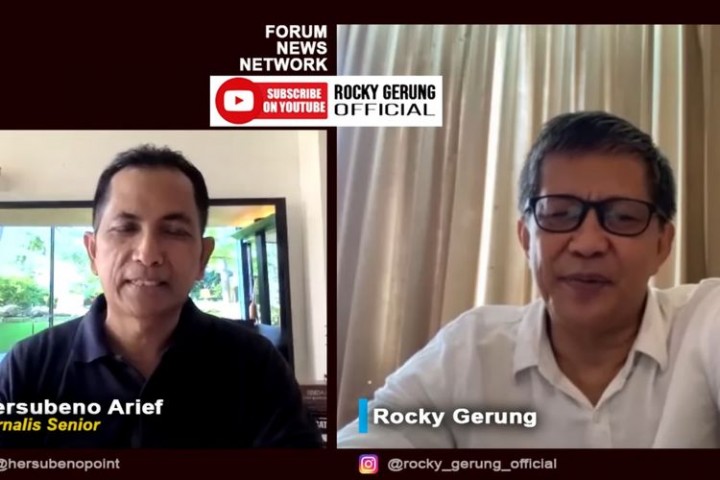 Potret Podcast yang Dilakukan Rocky Gerung dengan HErsubeno di Channel RG. (Screenshot)