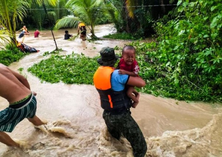 Korban Tewas Mencapai 72 Orang Saat Badai Tropis Nalgae Membasahi Filipina