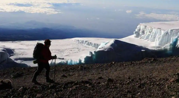 UNESCO sebut Gletser di Kilimanjaro dan Yellowstone akan menghilang pada tahun 2050 /Reuters