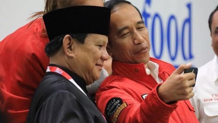 Potret Kebersamaan Presiden Joko Widodo dan Prabowo Subianto. (DetikNews/Foto)