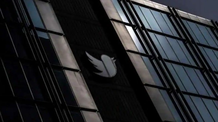 Jutaan Pengikut Centang Biru Sia-sia Karena Twitter Menangguhkan Akun