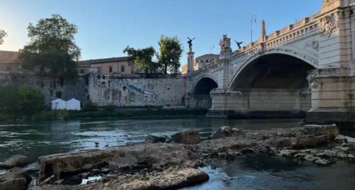 Kekeringan Berhasil Ungkap Penyebab Reruntuhan Jembatan Kuno di Roma
