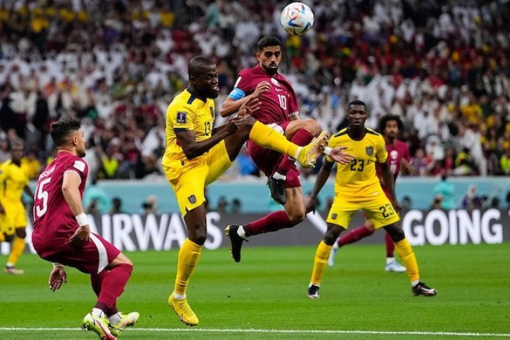 Potret Laga Piala Dunia Qatar vs Ekuador. (Bola.net/Foto)