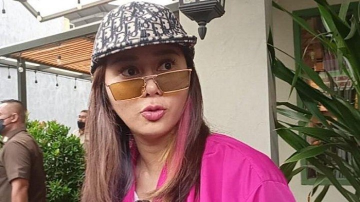  Ramai Netizen Minta Kominfo untuk Lakukan Boikot Kepada Denise Chariesta