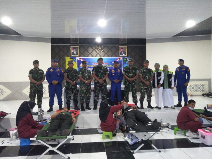 Foto bersama TNI dan Satpolair Polres Bengkalis