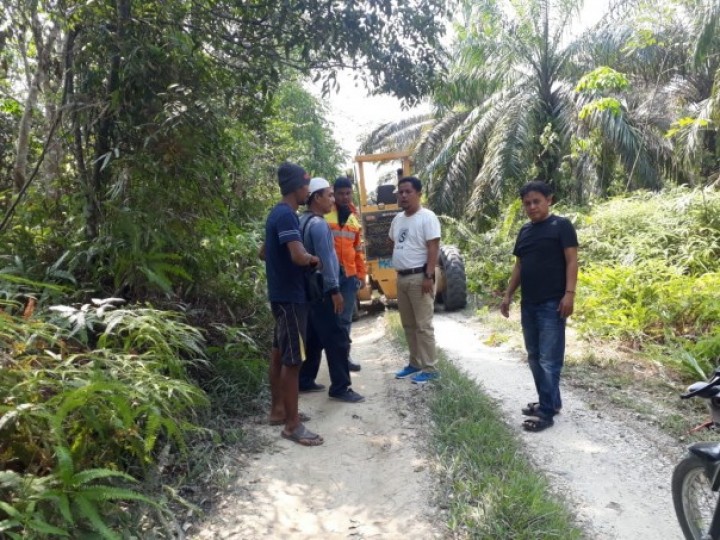 Berkat PT. RAPP Kini Desa Kebun Lado Miliki Jalan Utama