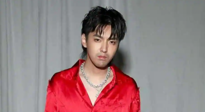 Kris Wu, Penyanyi China-Kanada dan juga mantan member Kpop EXO resmi dipenjara selama 13 tahun atas kejahatan seksual /net