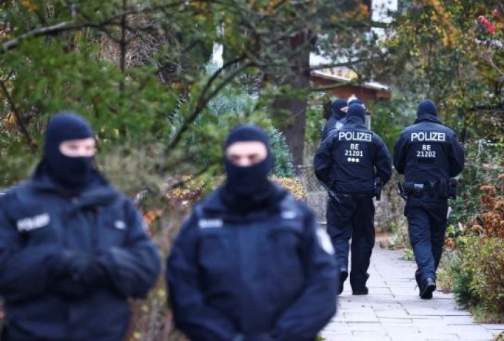 Jerman Menangkap 25 Orang yang Dituduh Merencanakan Kudeta Bersenjata