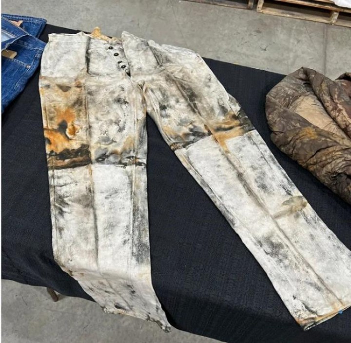 Potret Celana Jeans Tertua Didunia yang Dilelang Seharga 1,7 Miliar. (IDX Channel/Foto)