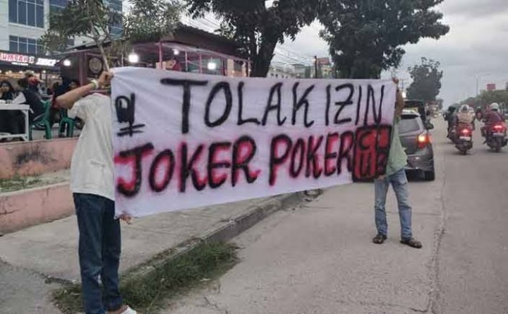 Penolakan keberadaan Pub & KTV Joker Poker Pekanbaru