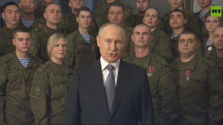Putin mengatakan dalam pidato tahun barunya bahwa Ukraina menjadi alat bagi negara Barat untuk menghancurkan Rusia /RT