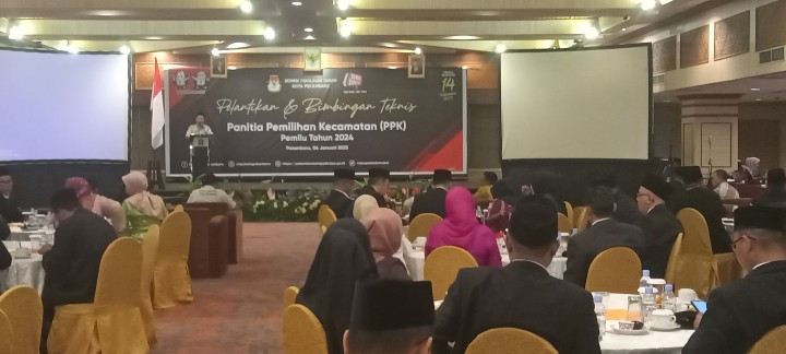 75 Anggota PPK Pekanbaru Dilantik, KPU Minta Jaga Independensi