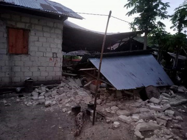 BNPB melaporkan situasi terkini di lapangan, dampak dari Gempa Bumi Maluku /BNPB