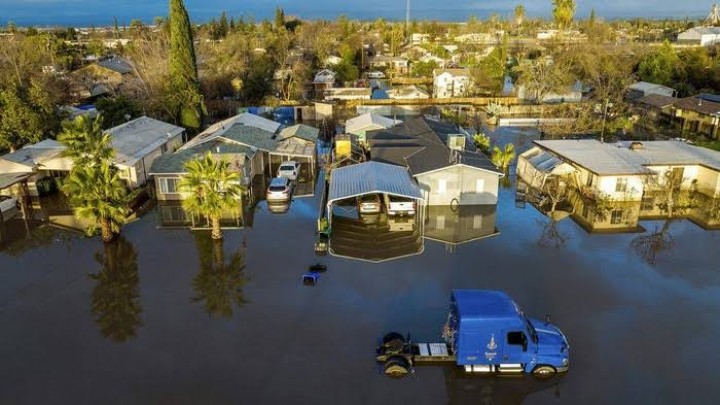 Potret Badai yang Terjadi di California. (detik.com/Foto)