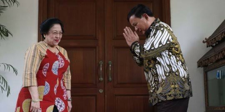 Politisi PDIP Megawati Soekarnoputri dan Ketum Gerindra Prabowo Subinto. Sumber: Merdeka.com